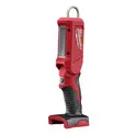 Linterna inalámbrica LED roja Milwaukee, a batería