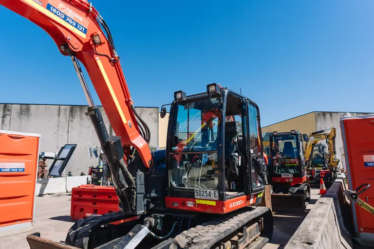 Excavadora 8T