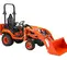 Tractor compacto KUBOTA naranja y negro de 24 – 25 HP