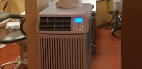 Enfriador puntual en una oficina