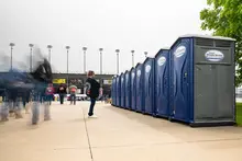 Baños portátiles en un evento deportivo