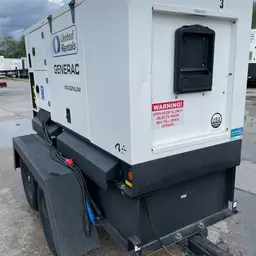 Generador a diésel Magnum Pro MMG45IF4 2017