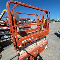 elevador de tijera Snorkel S3219E 2019