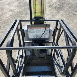 Elevador autopropulsado para una sola persona JLG 20MVL 2016