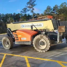 Montacargas JLG 1055 2019