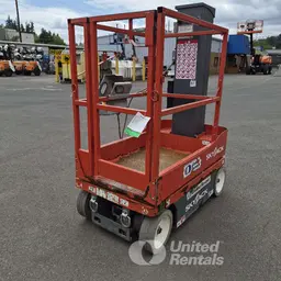 Elevador autopropulsado para una sola persona Skyjack SJ12 2018