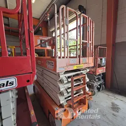 elevador de tijera Snorkel S4740E 2022