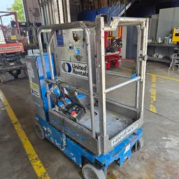 Elevador autopropulsado para una sola persona Genie GR-20 2016