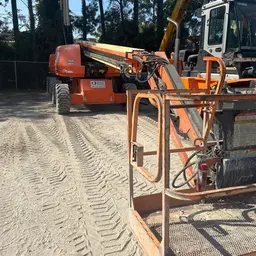 brazo de elevación JLG 660SJ 2021