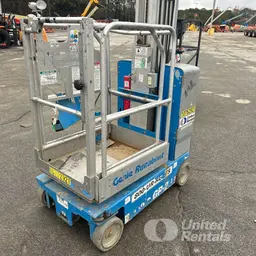 Elevador autopropulsado para una sola persona Genie GR-20 2018