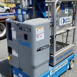 Elevador autopropulsado para una sola persona Genie GR-12 2018