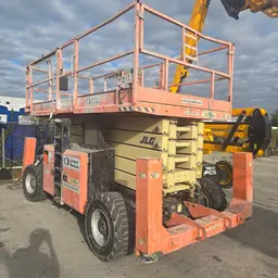 elevador de tijera para terreno escabroso JLG 530LRT 2017