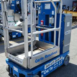 Elevador autopropulsado para una sola persona Genie GR-12 2018
