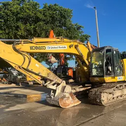 Excavadora Kobelco SK230SR-5 2019