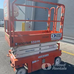elevador de tijera Snorkel S3219E 2018