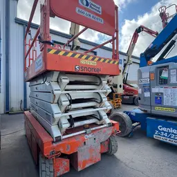 elevador de tijera Snorkel S4740E 2021