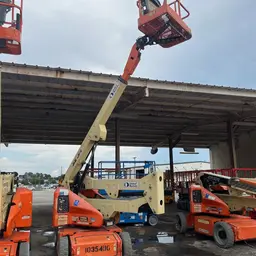 brazo de elevación articulado JLG E400AN 2015