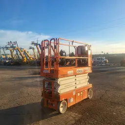 elevador de tijera Snorkel S3226E 2019