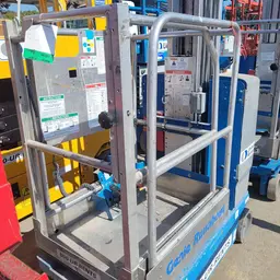 Elevador autopropulsado para una sola persona Genie GR-20 2016