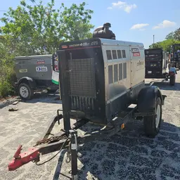 Soldadora Lincoln Electric VANTAGE 435 2019