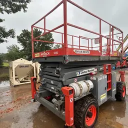 elevador de tijera para terreno escabroso Skyjack SJ8841RT 2018