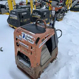 Compactadora de placa vibratoria Multiquip MVH508DZ 2021