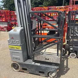 Elevador autopropulsado para una sola persona JLG 20MVL 2019