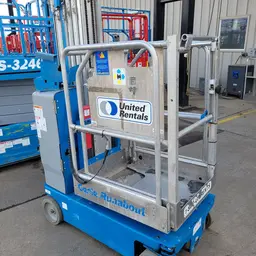 Elevador autopropulsado para una sola persona Genie GR-20 2017
