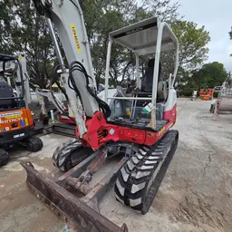 Miniexcavadora Takeuchi TB250-2 2019