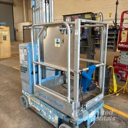 Elevador autopropulsado para una sola persona Genie GR-20 2014