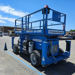 elevador de tijera para terreno escabroso Genie GS-4390 RT 2018