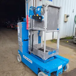 Elevador autopropulsado para una sola persona Genie GR-20 2017