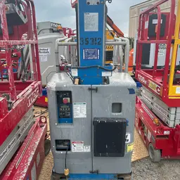 Elevador autopropulsado para una sola persona Genie GR-20 2016