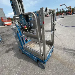 Elevador autopropulsado para una sola persona Genie GR-20 2019