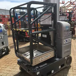 Elevador autopropulsado para una sola persona JLG 20MVL 2013