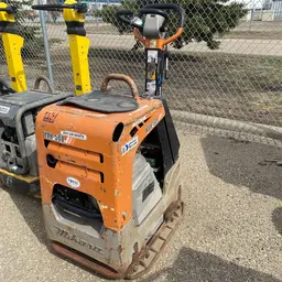 Compactadora de placa vibratoria Multiquip MVH508DZ 2021