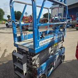 elevador de tijera para terreno escabroso Skyjack SJ8841RT 2013