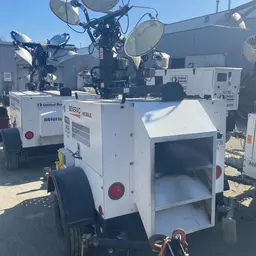 Torre de luz portátil Generac MLT4200IVF4 2022