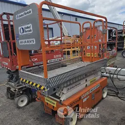 elevador de tijera Snorkel S3215L 2020