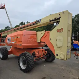 brazo de elevación articulado JLG 800AJ 2014