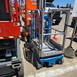 Elevador autopropulsado para una sola persona Genie GR-20 2016