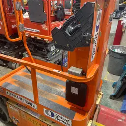 Elevador autopropulsado para una sola persona JLG 1230ES 2013
