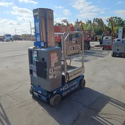 Elevador autopropulsado para una sola persona Genie GR-20 2018