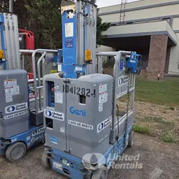 Elevador autopropulsado para una sola persona Genie GR-20 2015