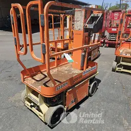 Elevador autopropulsado para una sola persona JLG 1230ES 2018