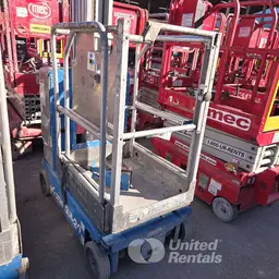 Elevador autopropulsado para una sola persona Genie GR-20 2017