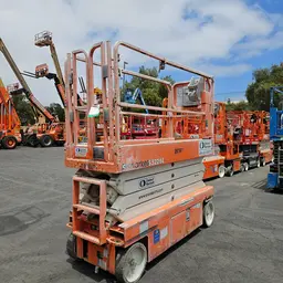 elevador de tijera Snorkel S3226E 2018
