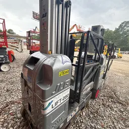 Elevador autopropulsado para una sola persona JLG 20MVL 2018