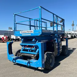 elevador de tijera para terreno escabroso Genie GS-4390 RT 2018