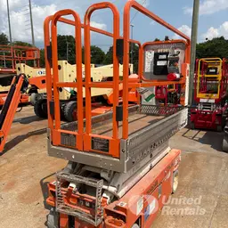 elevador de tijera Snorkel S3215L 2020